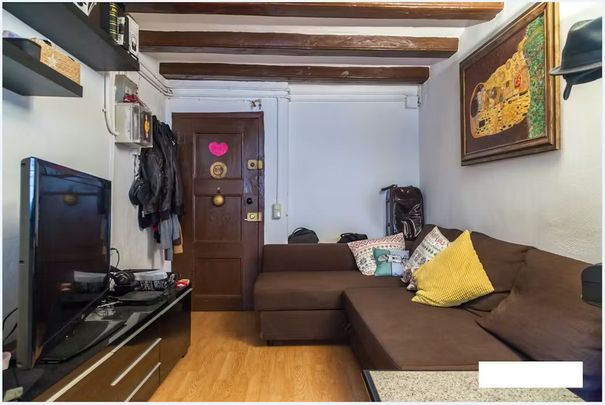 Carrer de Sepúlveda, Barcelona, Catalonia 08011 - Photo 1