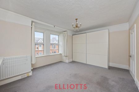 4 bedroom terraced house to rent - Photo 5