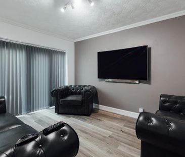 6 bedroom house to rent - Photo 1