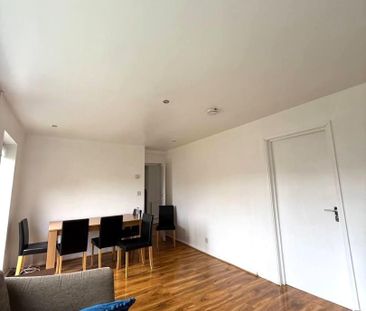 Limes Avenue, Chigwell - Photo 1