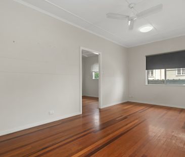 35 Eleventh Avenue, RAILWAY ESTATE - Photo 4