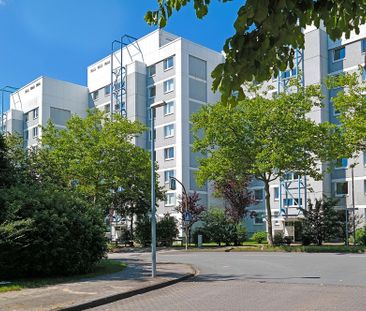 Gut ausgestattetes WG-Zimmer in moderner Wohnung - Photo 1