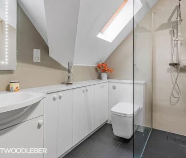 1 bedroom penthouse to rent - Photo 1