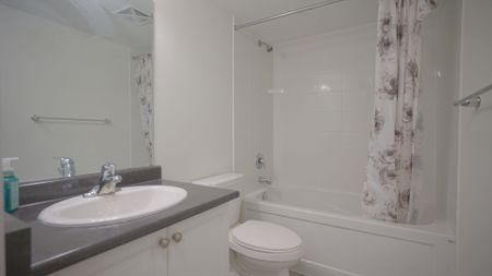 For Lease - 2789 Eglinton Avenue Unit# 430, Toronto, Ontario - Photo 4