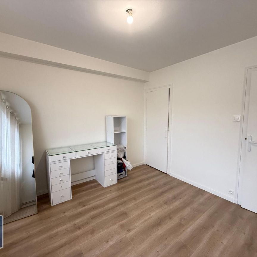 Location Appartement 3 pièces 61m² ST CHAMOND 42400 - Photo 1