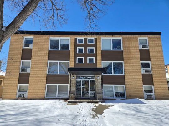 Park Plaza — 26 - Photo 1