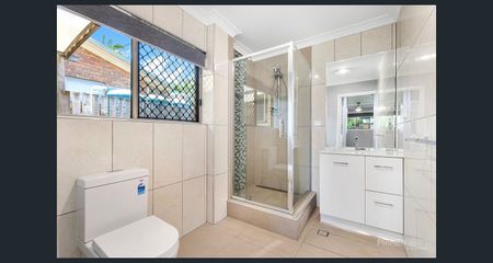 7 Howlett Street, QLD 4655, Urangan - Photo 2