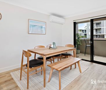Stylish Coastal Apartment in an Unbeatable Location - Photo 3