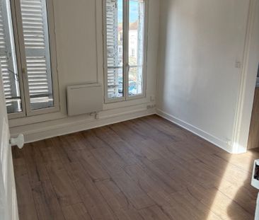 Location Appartement 3 pièces 44m² - Photo 3