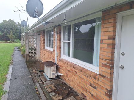 Very tidy recently upgraded - Photo 5