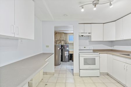 For Lease - 35 Twenty Fourth Street Unit# Lower, Toronto, Ontario - Photo 3