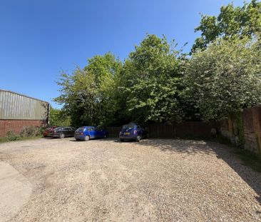 Portswood Road, Southampton - Photo 3
