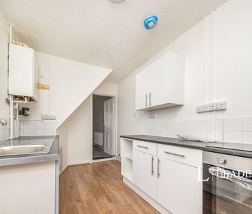 3 bedroom terraced to rent Bramford Road, IP1 - Photo 2