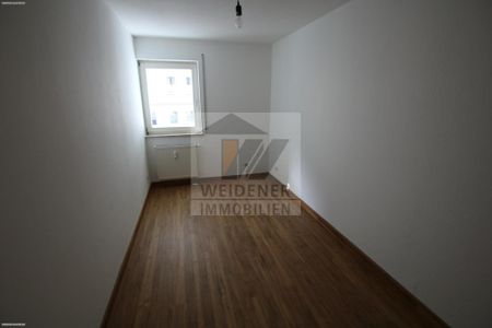 Wohnfreundliche 3-Raum-Wohnung mit Balkon und Tiefgaragenstellplatz! - Photo 4