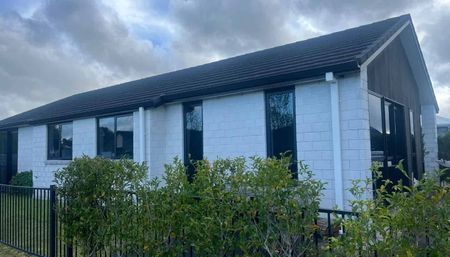 Close to Tauriko and Schools - Photo 5