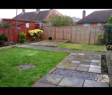 Room in a Shared House, Aldermoor Avenue, SO16 - Photo 2