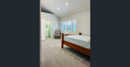 One Master Bedroom For Rent - Photo 4