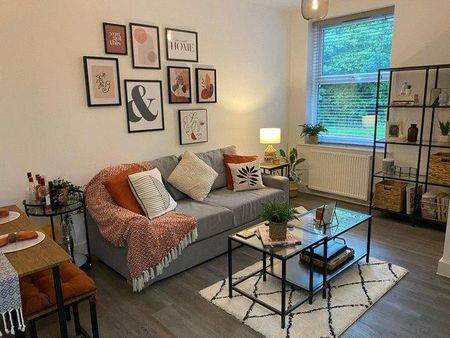 1 bedroom flat to rent - Photo 2