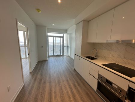 For Lease - 8 Interchange Way Unit# 5703, Vaughan, Ontario - Photo 4