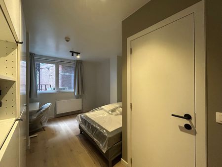 Gerenoveerde kamers eigen sanitair - Tiensestraat Leuven! - Photo 3