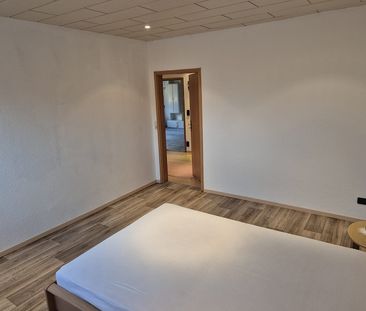 Schöne 3-zimmer-Wohnung mit Wintergarten und Balkon top Lage direkt... - Photo 5