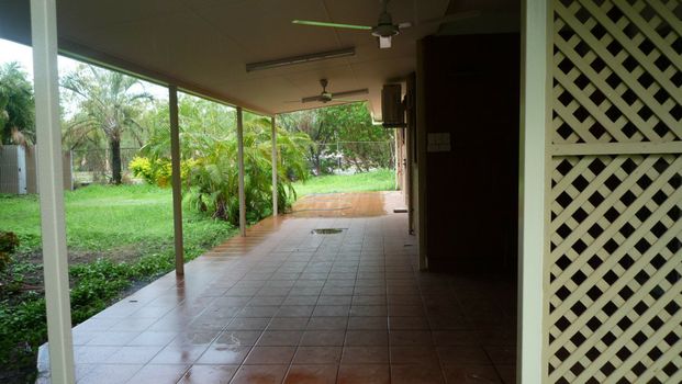 3 Bedroom Home Karama Newly Renovated - Photo 1