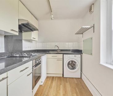 2 bedroom flat to rent - Photo 6