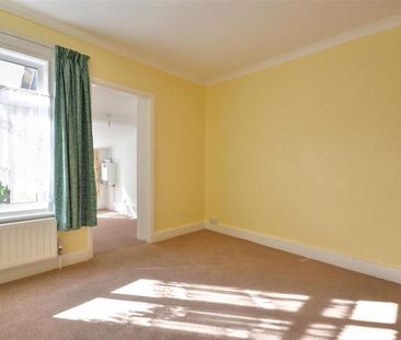 Cardiff Road, Watford - Photo 6