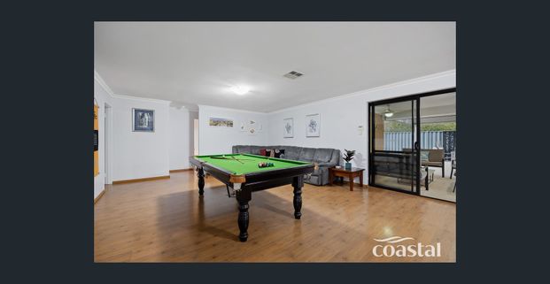 Spacious Family Living Just a Short Walk from Singleton Beach - Photo 1