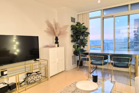 For Lease - 397 Front Street Unit# 3305, Toronto, Ontario - Photo 2