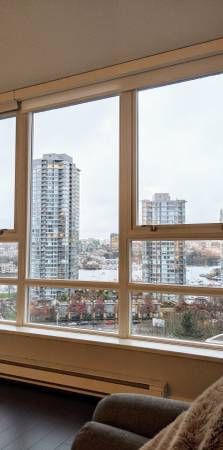 Yaletown 1 Bedroom + Den with Waterviews - Fully furnished - Photo 1