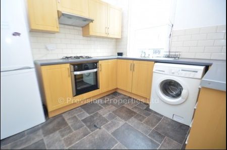 4 Bedroom Student Lets Leeds - Photo 2