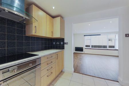 2 bedroom flat to rent - Photo 5