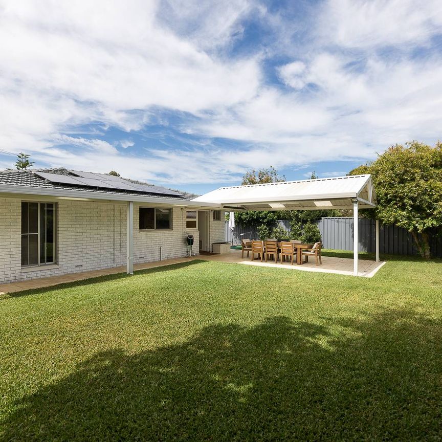 Charming Family Home in Quiet Warwick Pocket Solar & Lawn Mowing Included - Photo 1