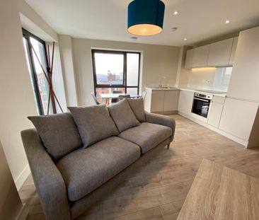 2 Bed Penthouse, Cross Green Lane, LS9 - Photo 4