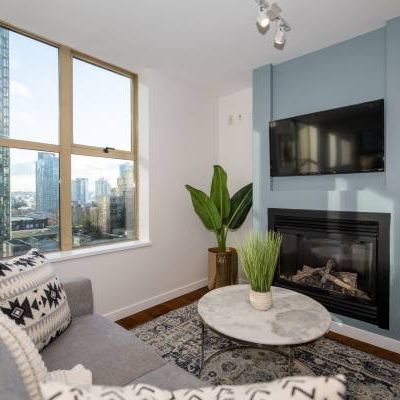 Best Location Furnished Condo Downtown - Photo 4