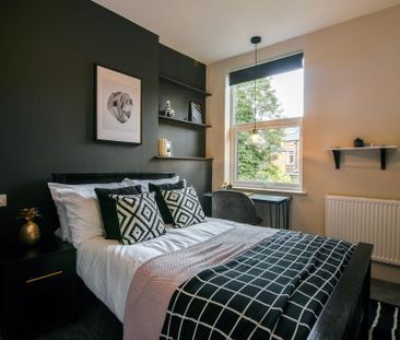 6 bedroom terraced house to rent - Photo 4