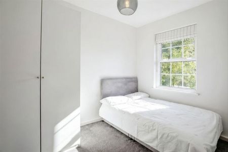 3 bedroom detached house to rent - Photo 2