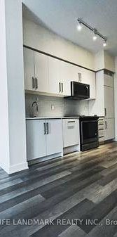 Yonge Street/Empress-Luxury 1Bdrm 1Bath Bright Unit - Photo 1