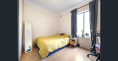 Convenient City-Fringe Living in Keswick - Photo 4