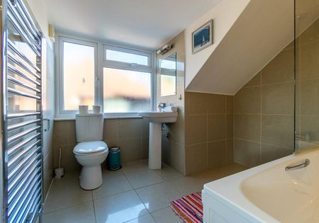 2 Bed Flat, Brunswick Fab Pad, BN3 - Photo 3