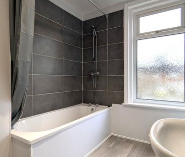 2 bedroom terraced house to rent - Photo 3