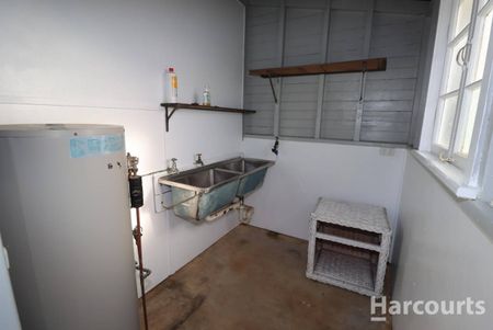 Quiet Country Living with Town Water - Photo 5