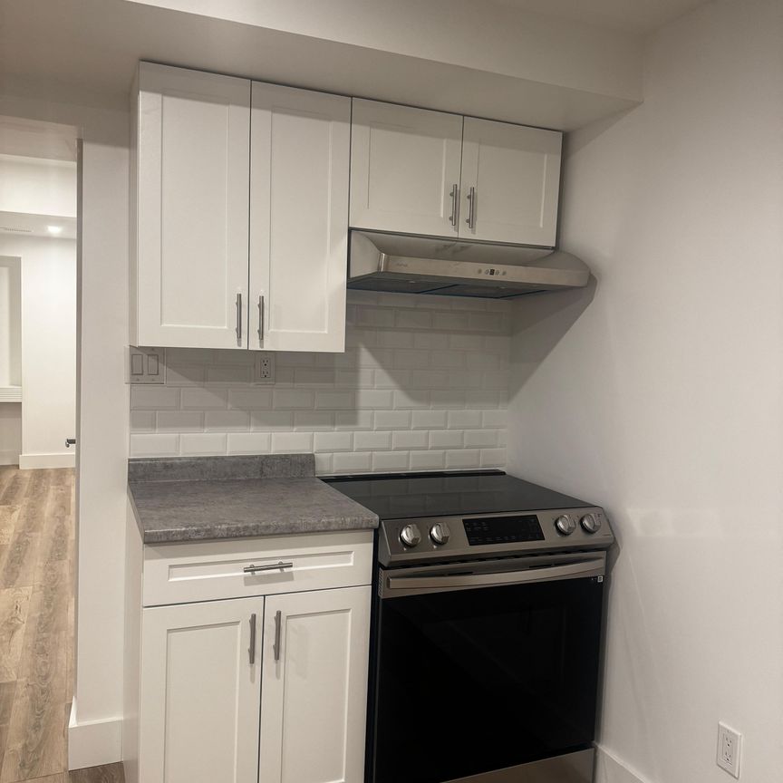 For Lease - 2618 Buroak Drive, London North, Ontario - Photo 1