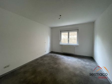 Appartement type F4 avec parking et balcon - Photo 3