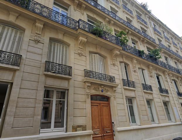 location Appartement T2 DE 33m² À PARIS 07 - Photo 1