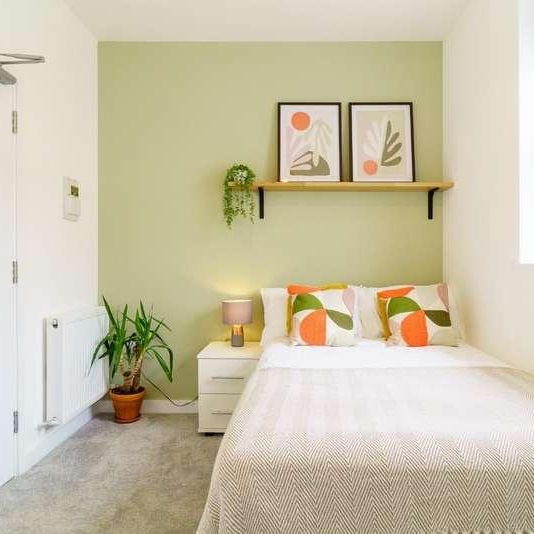 Kings Avenue, Falmouth, TR11 - Photo 1