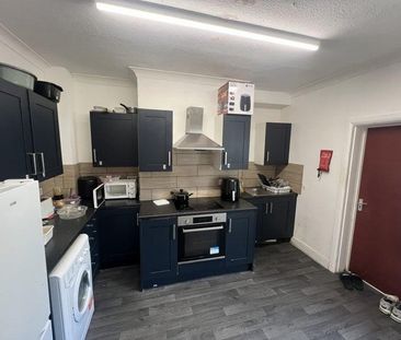 2 bedroom house share to rent - Photo 2