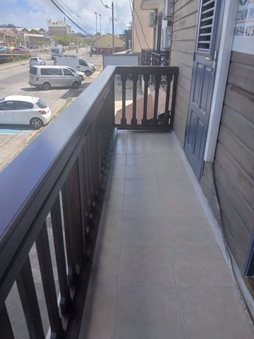 Location Appartement 2 pièces 34m² CAYENNE 97300 - Photo 2