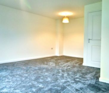 4 bedroom semi-detached house to rent - Photo 4